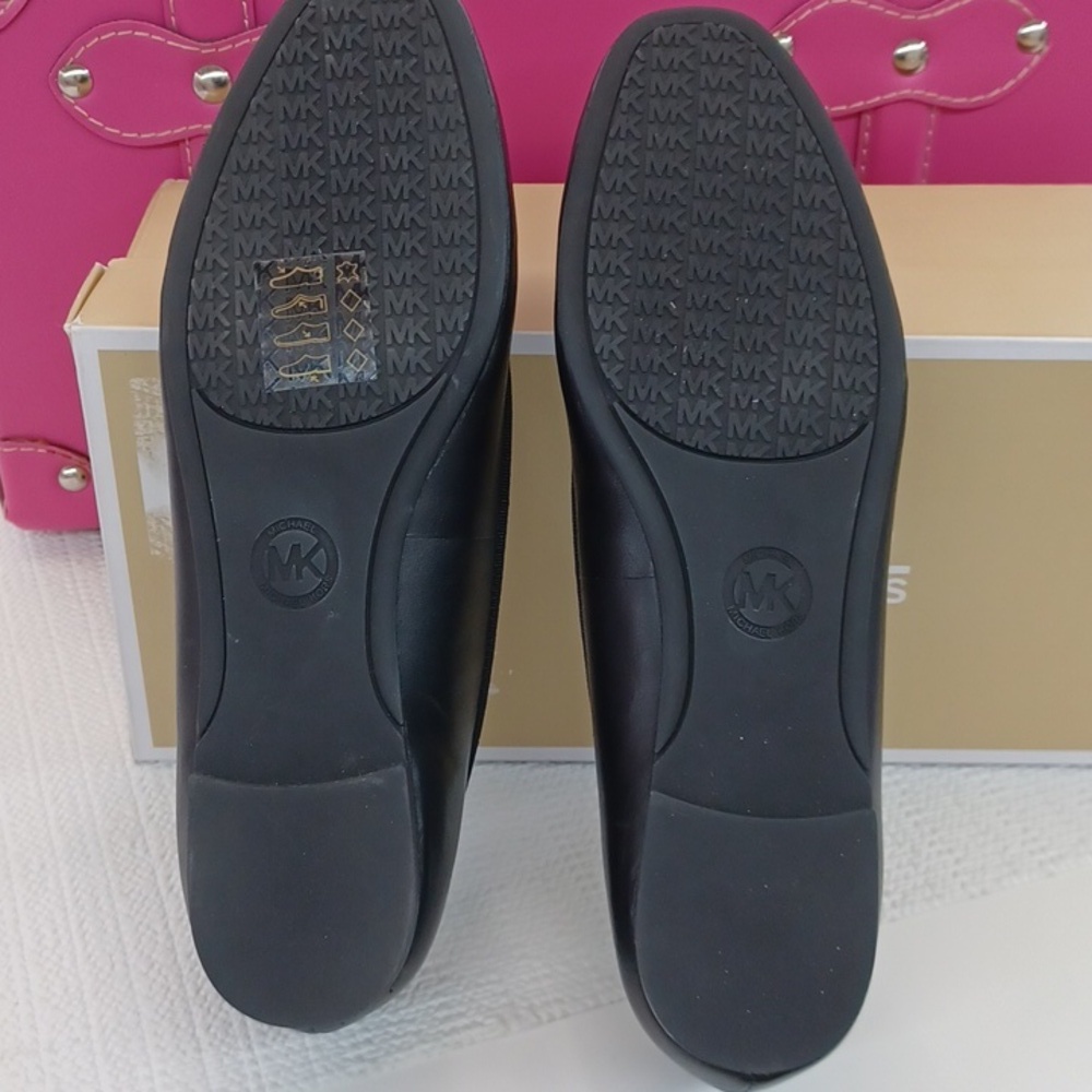 Michael Kors Nori Flat NIB - Picture 7 of 10